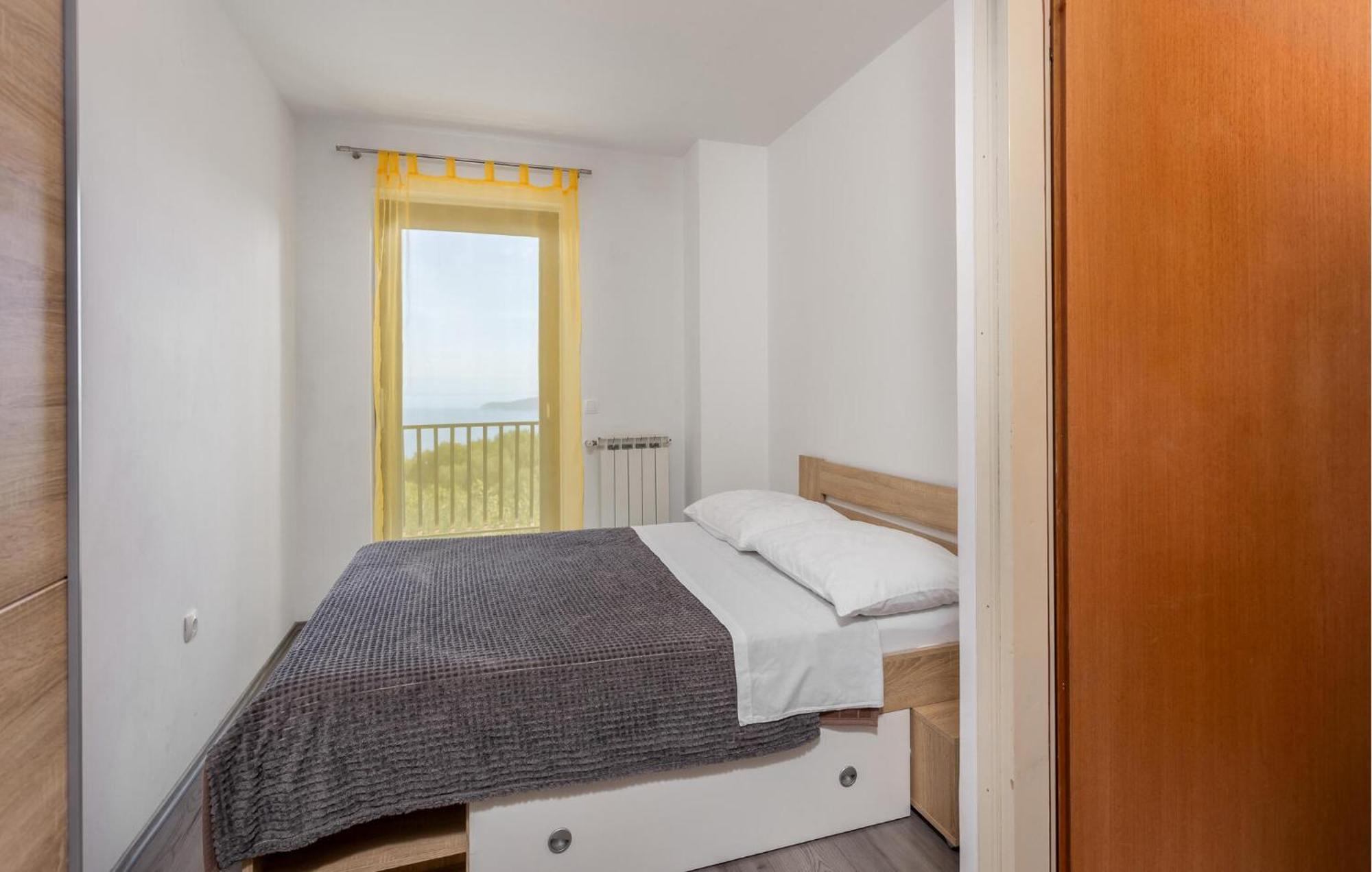 Lovely Apartment In Brsec With House Sea View 外观 照片